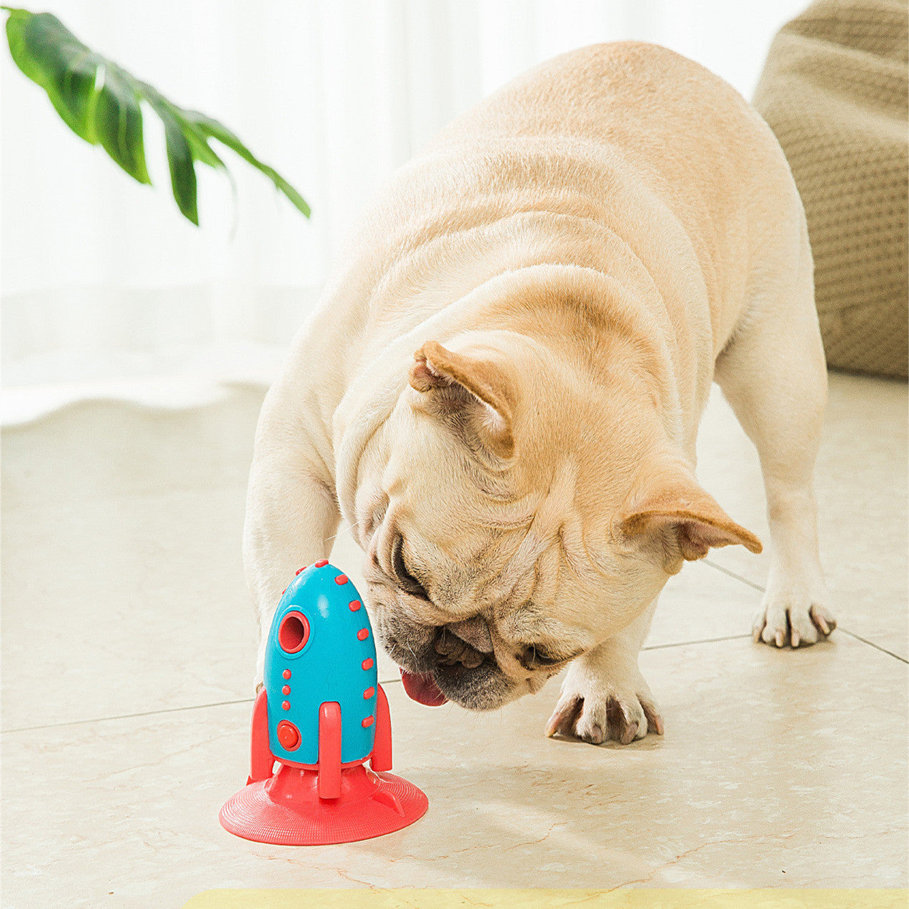 Rocket-Shaped Bite-Resistant Food Dispenser Toy